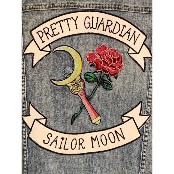RARE BoxLunch Exclusive x Pretty Guardian Sailor Moon Denim Jacket Size SM - Picture 10 of 13